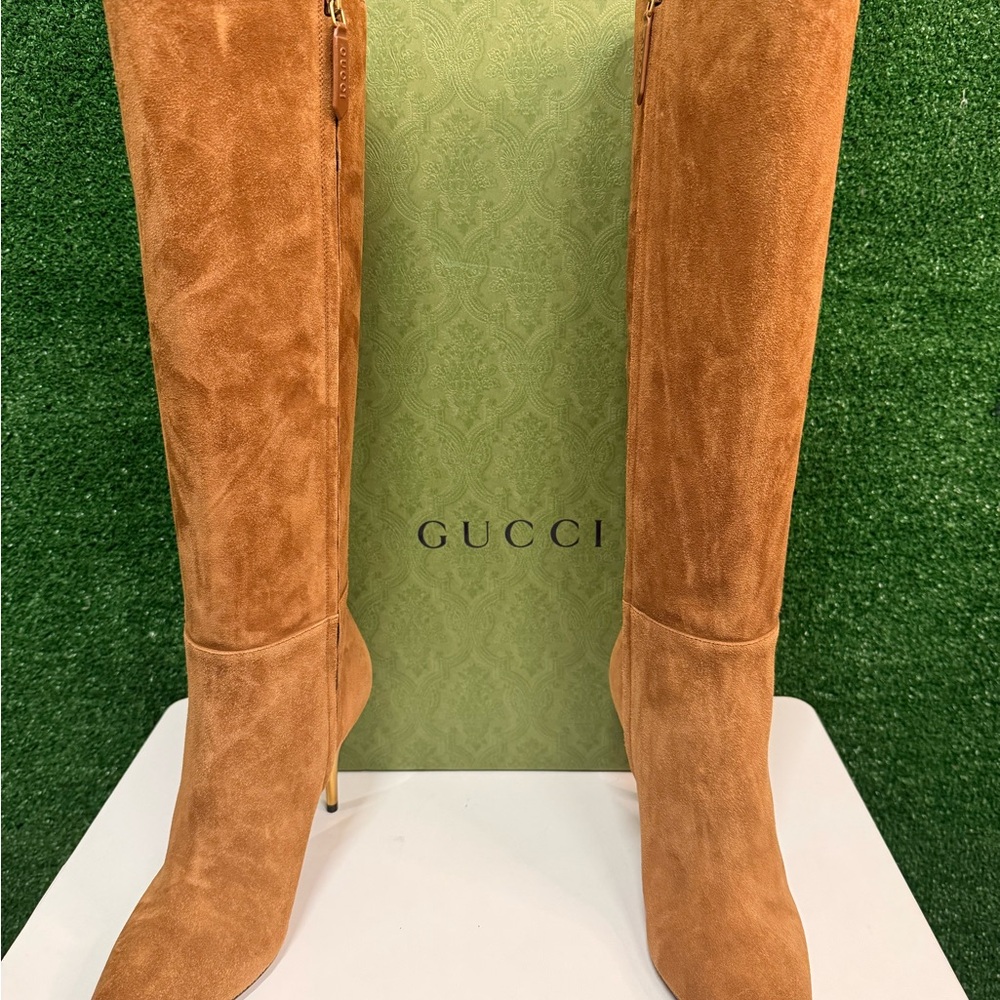 Gucci Suede Tall Caramel Brown Boot Heels Size 40 Brand New With Box/Dust Bags